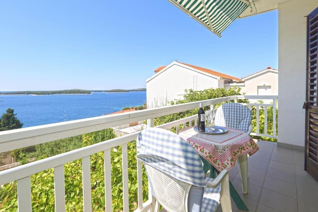 Apartment Stefani Hvar Town Exterior photo